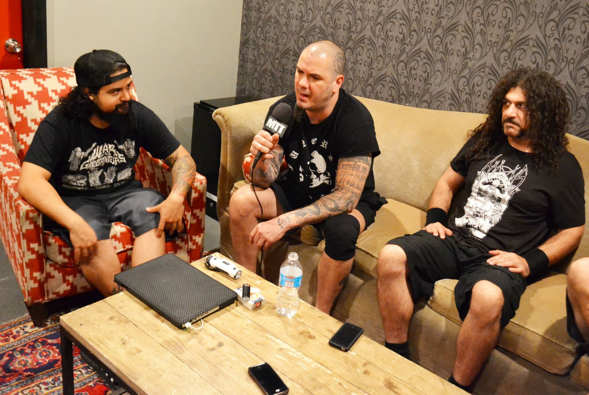 Philip H. Anselmo and The Illegals live, frame 6