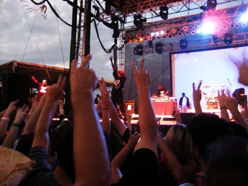 Public Enemy live, frame 19