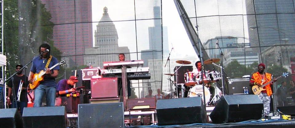 The Wailers live, frame 8