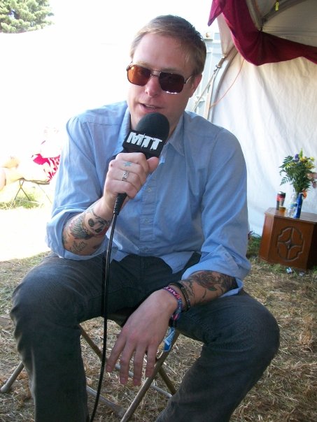 Tad Kubler of The Hold Steady with the Moe Train's Tracks mic